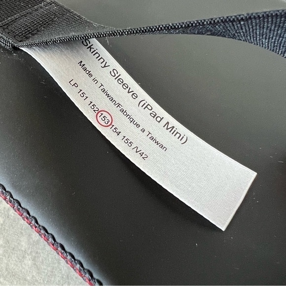 ACME Made Skinny Sleeve for iPad Mini Tablet Matte Black - Picture 5 of 11